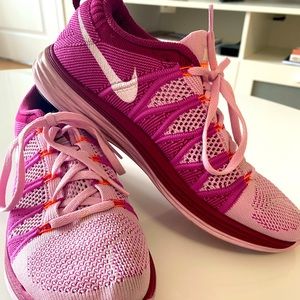 Women’s NIKE FLYKNIT LUNAR2 Size 9